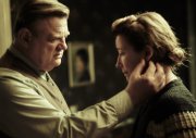 Jeder stirbt fr sich allein (2016): Brendan Gleeson, Emma Thompson