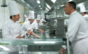 Kochen ist Chefsache: Michal Youn, Jean Reno