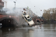 Unknown Identity: Harris' Wagen rast von der Oberbaumbrcke in die Spree